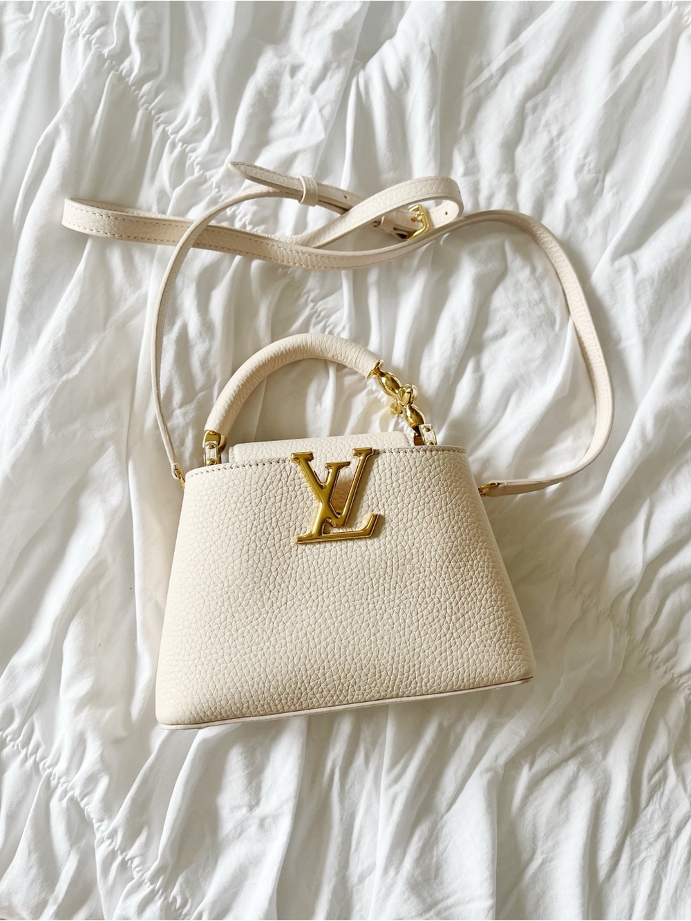 LOUIS VUITTON Mini Capucines Quartz Ivory